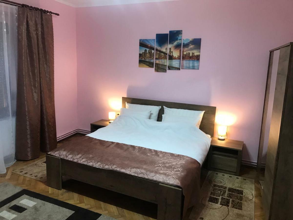 Casa Transilvania Oradea Ngoại thất bức ảnh
